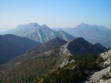 27. Pogled na crkvu Sv. Nikole i biokovske ljepote